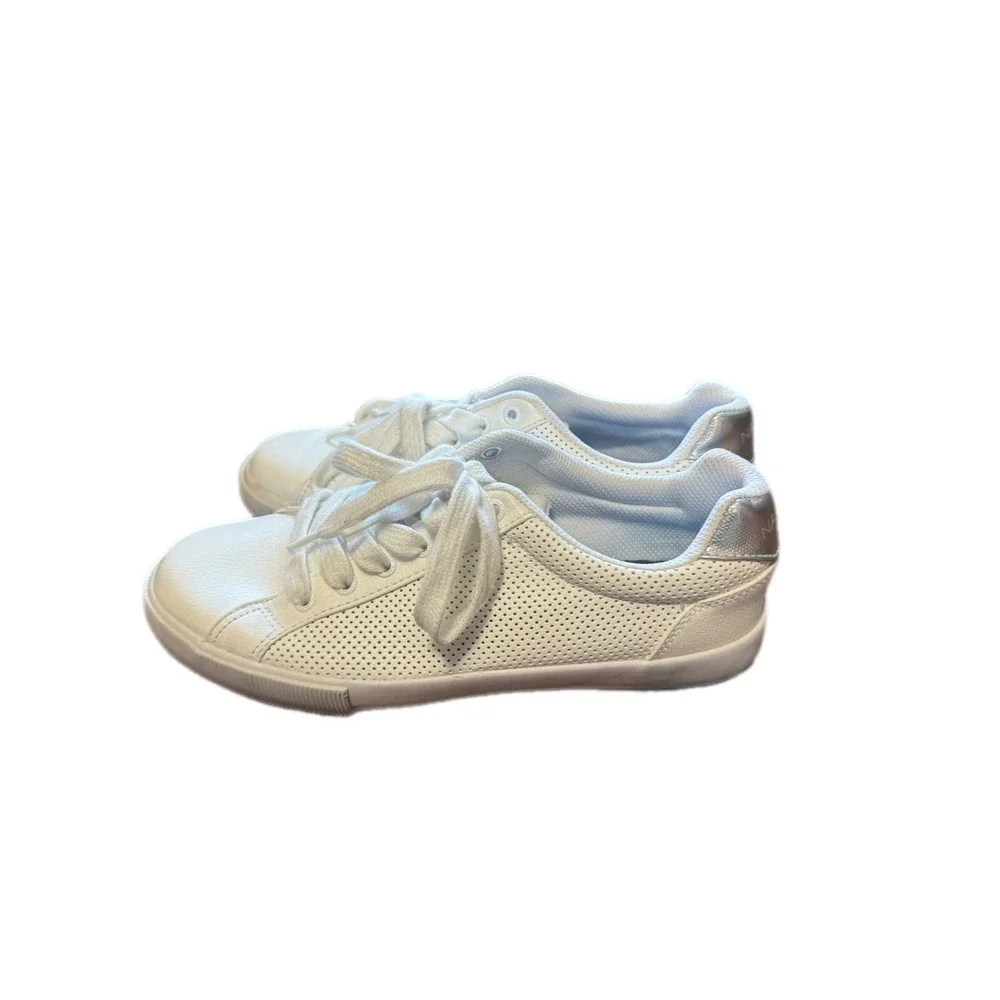 Nautica Steam Sneakers Womens 8 White Excellent Perforated Silver Holographic